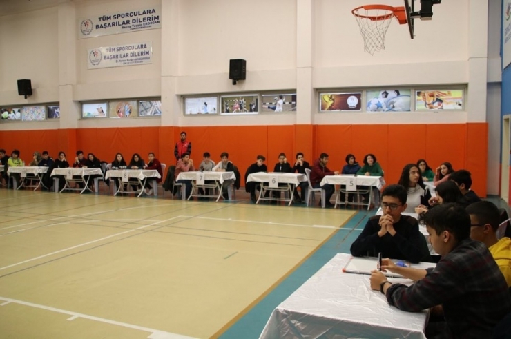 Gençlik Merkezinde, Kültür Ve Sanat Yarışmaları Düzenlendi