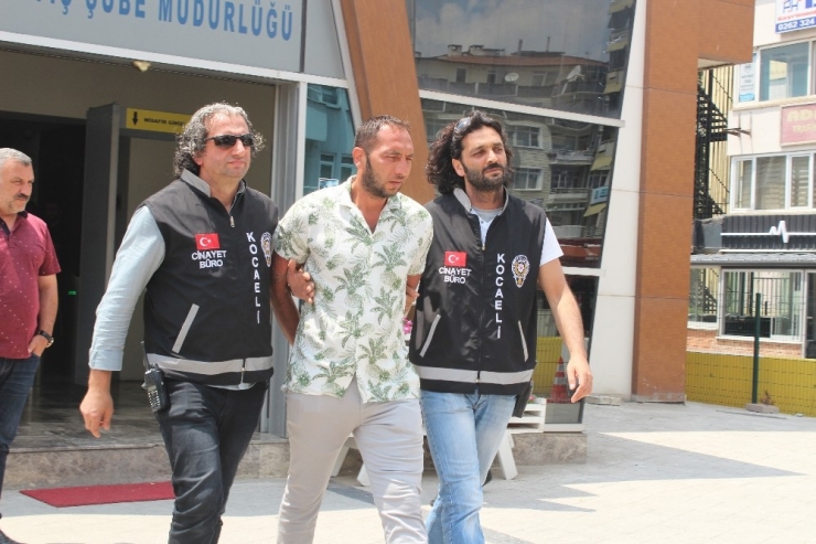 Lüks Villada İş Adamını Oğlu İle Uyurken Öldüren Şahıs Hakim Karşısına Çıktı