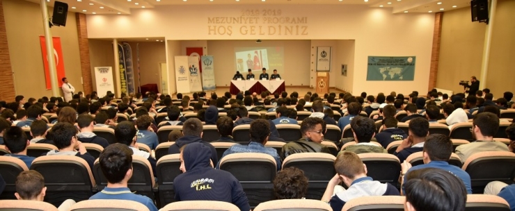 Sedep Panellerle Öğrencilerin Kişisel Gelişimine Katkı Sağlıyor