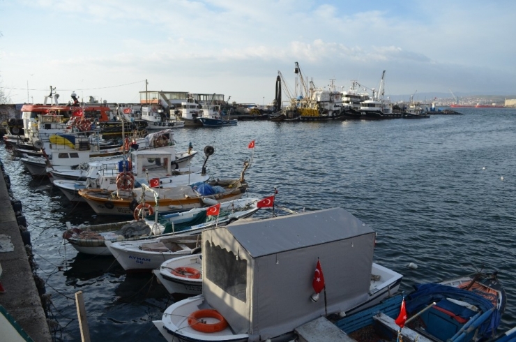 Marmara’da Lodos Deniz Ulaşımını Olumsuz Etkiliyor