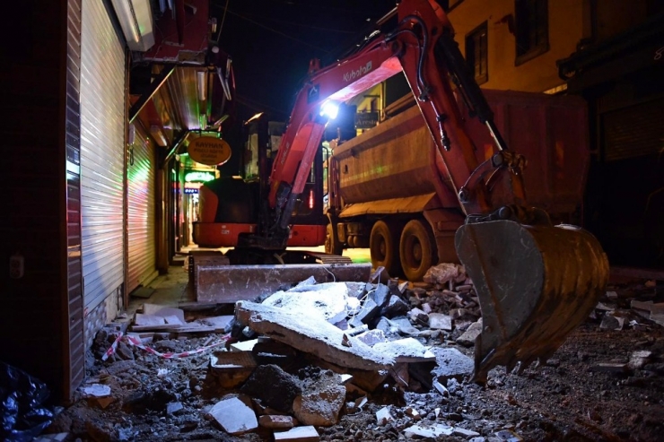 Osmangazi’de Hizmet 24 Saat Devam Ediyor