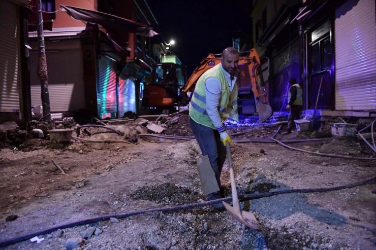 Osmangazi’de Hizmet 24 Saat Devam Ediyor