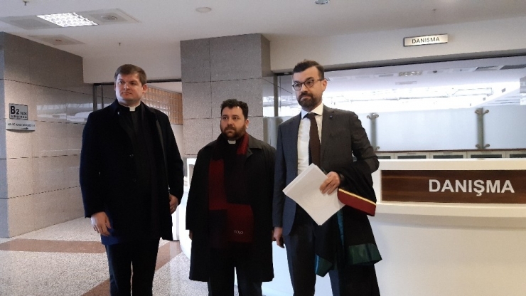 Sent Antuan Kilisesi’nde Tedbire Devam Kararı