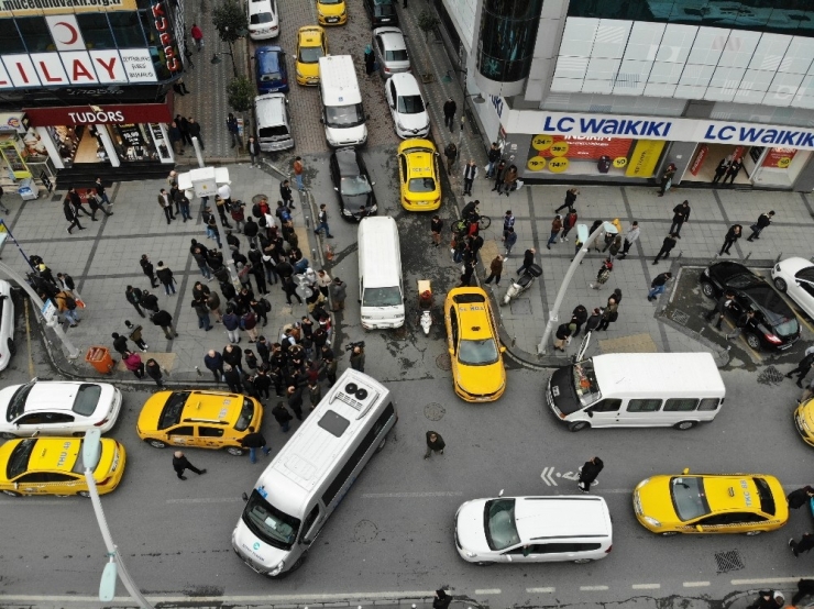 İstanbul’da Mülteciler Sınır Kapılarına Gidiyor