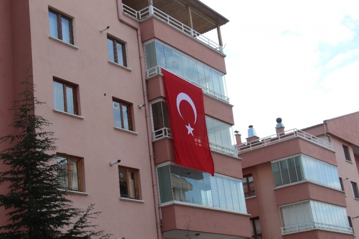 Ankara’ya Şehit Ateşi Düştü