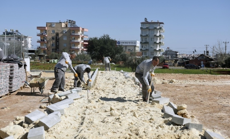 Varsak Karşıyaka’ya 15’inci Park