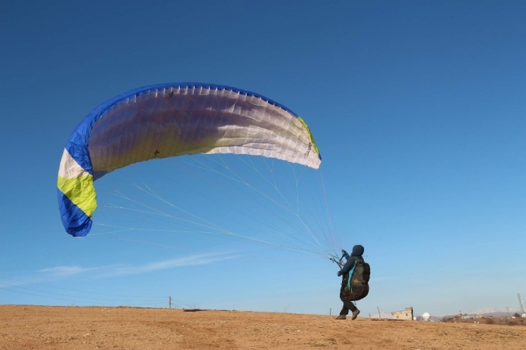 Siirt’te Yamaç Paraşütüne İlgi Giderek Artıyor