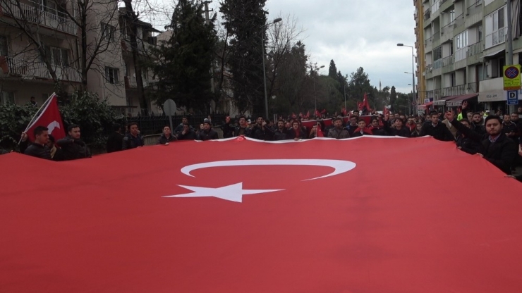 Denizli’de Şehitlere Saygı Yürüyüşü