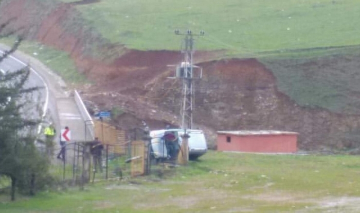 Siirt’te Otomobil Devrildi: 1 Yaralı