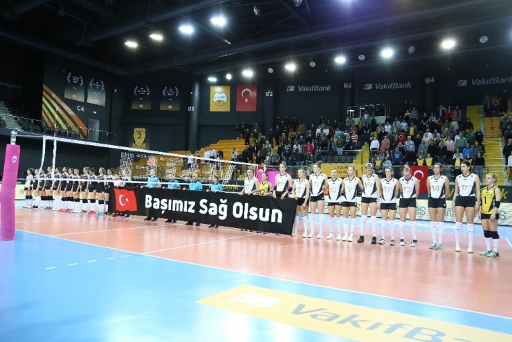 Vakıfbank, Beşiktaş’a Set Vermedi