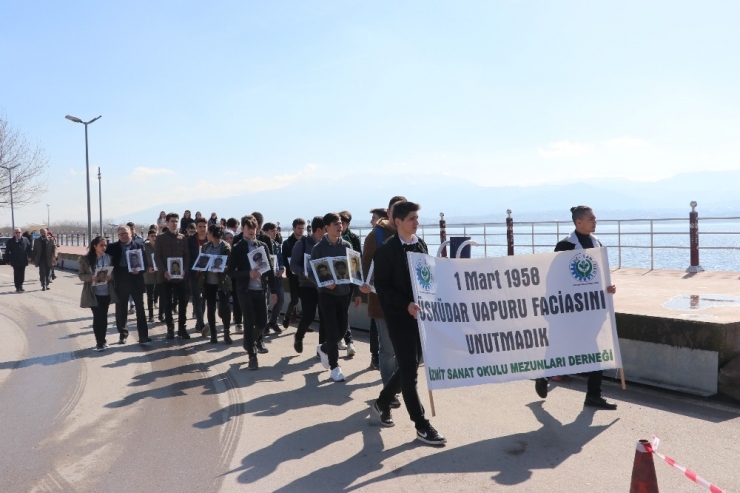 Üsküdar Vapuru Faciasında Hayatını Kaybedenler İzmit’te Anıldı