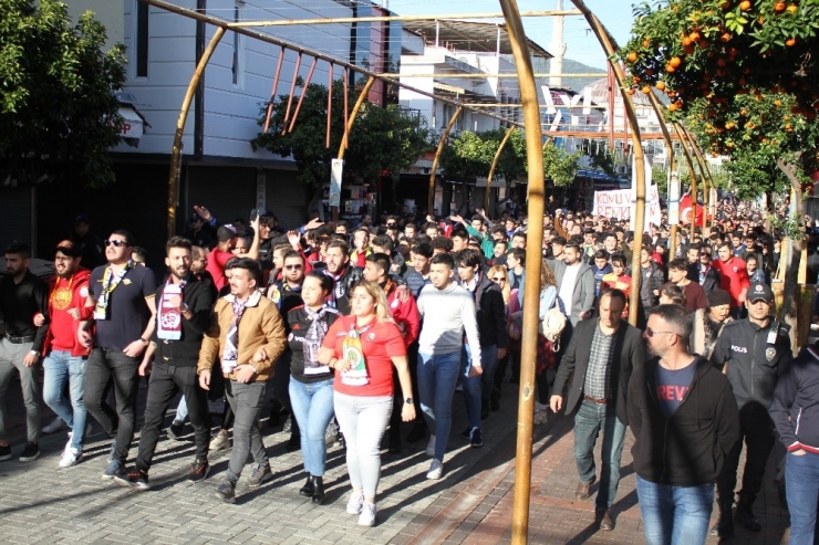 Alanya’da Şehitler İçin Yürüdüler