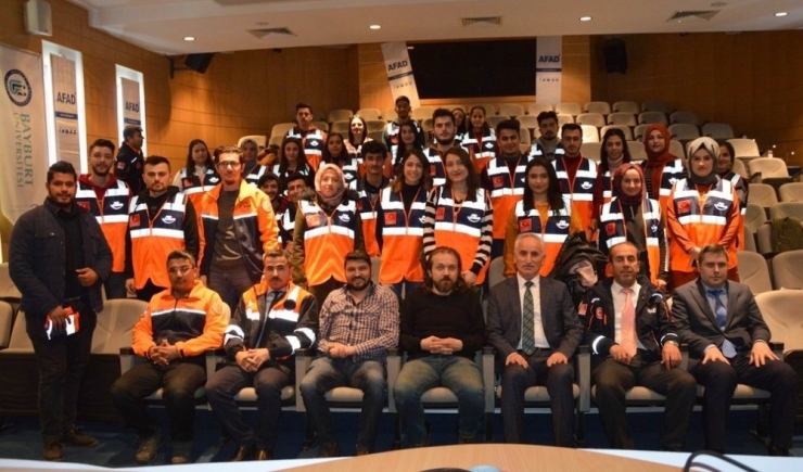 Bayburt Afad Gönüllülerle Söyleşi Programında Buluştu