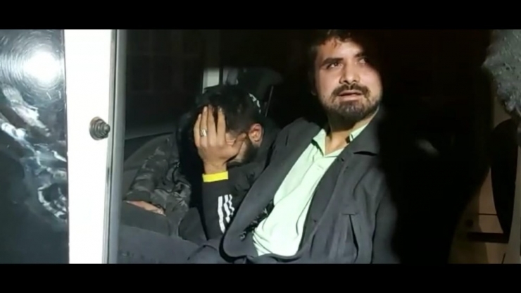 Oto Hırsızları Polisten Kaçamadı