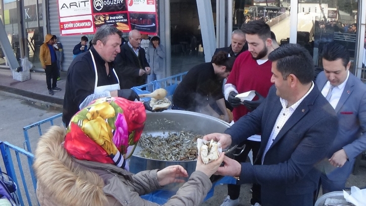 2 Ton Hamsi Kısa Sürede Tükendi