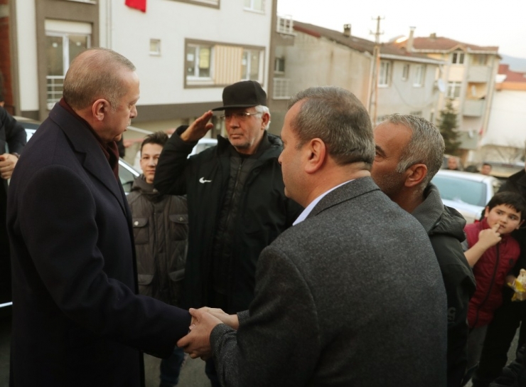 Cumhurbaşkanı Erdoğan’dan İdlib Şehidinin Evine Ziyaret