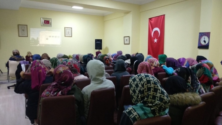 Öğrenci Yurtlarında Şehitler İçin Mevlit Okundu