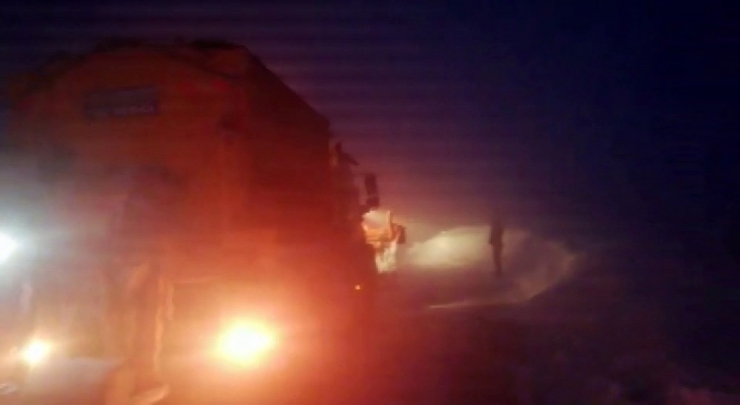 Hasta Taşıyan Ambulans Tipide Yolda Mahsur Kaldı