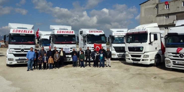 Hatay’da Tır Şoförlerinden Mehmetçiğe Destek Konvoyu