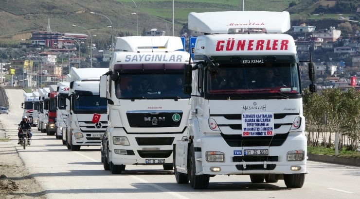 Hatay’da Tır Şoförlerinden Mehmetçiğe Destek Konvoyu