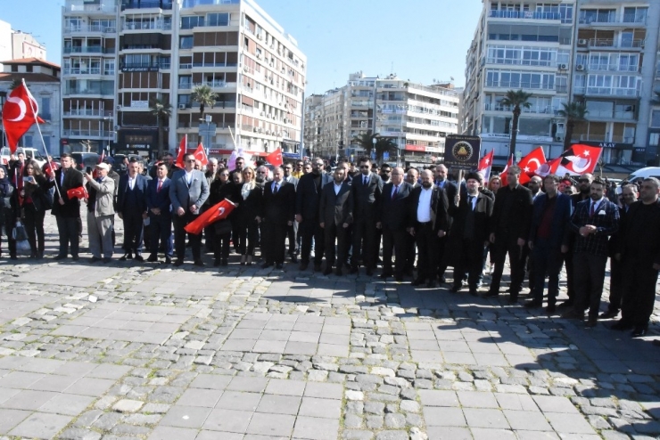 İzmir’de Şehitler İçin Gıyabi Cenaze Namazı Kılındı