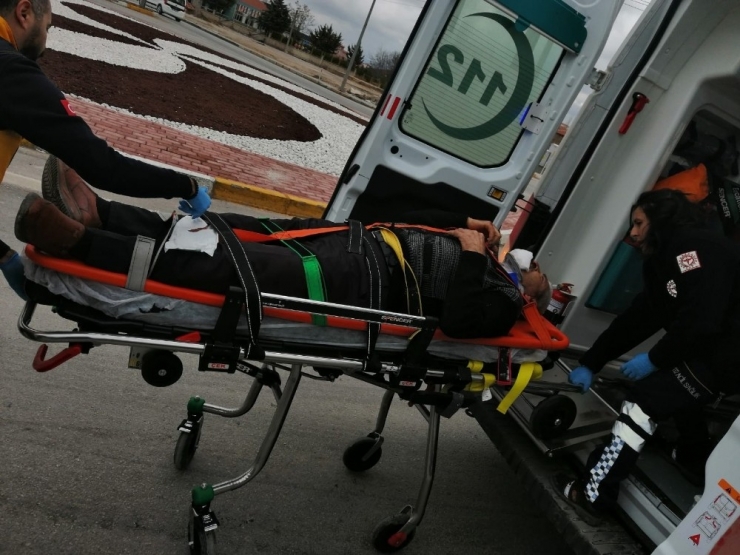 Konya’da Süt Tankeriyle Kamyonet Çarpıştı: 1 Ağır Yaralı