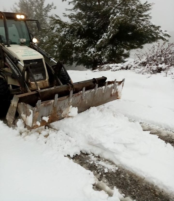 Ahmetli’de Karla Mücadele Çalışmaları
