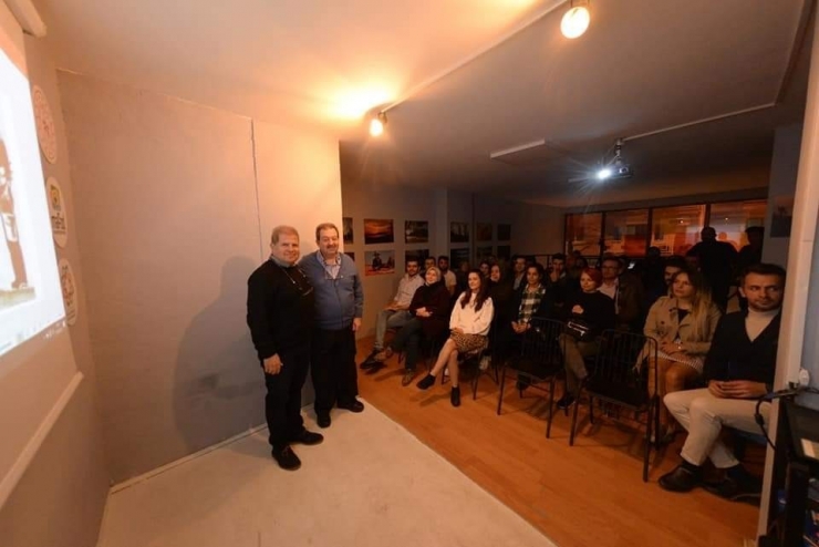 İki Fotoğraf Sanatçısı Fotoğraf Kafe’de Sunum Yaptı