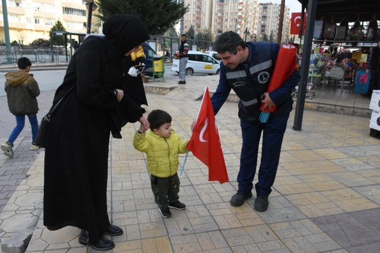 Şahinbey Türk Bayraklarıyla Donattı