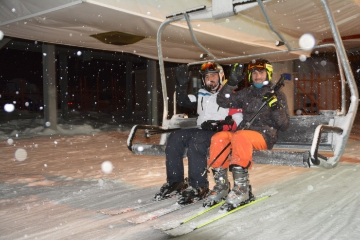 Sarıkamış’ta Gece Kayağı