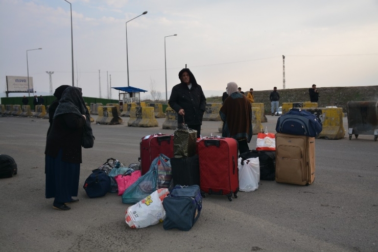 Habur Sınır Kapısı’nın Giriş Ve Çıkışlara Kapatılması