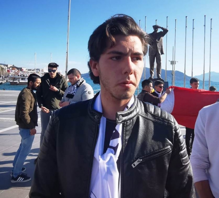 Marmarissporlu Taraftarlar Şehitler İçin Yürüdü