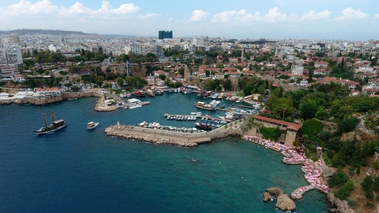 Dünya Antalya’yı İnternet Üzerinden 24 Saat Canlı İzleyecek