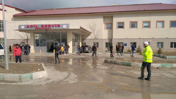 Servis Aracına Roketli Saldırı: 30 Yaralı