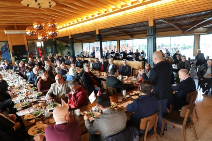 Antalya’da Nar Zirvesi