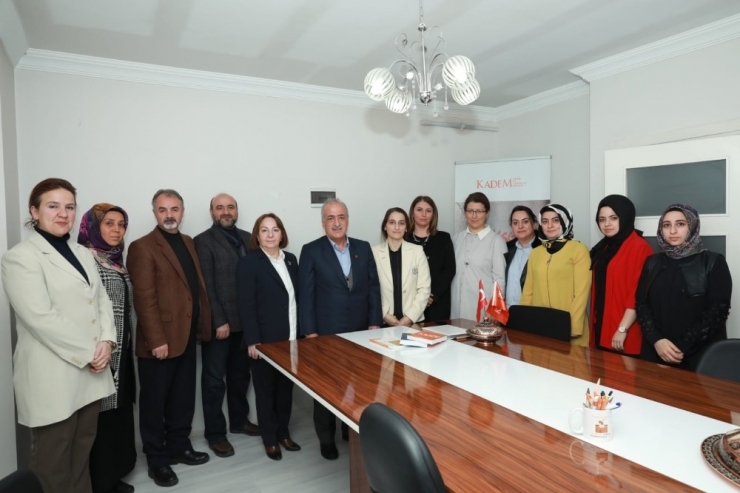 Rektör Çomaklı, Kadem Yönetimiyle Bir Araya Geldi