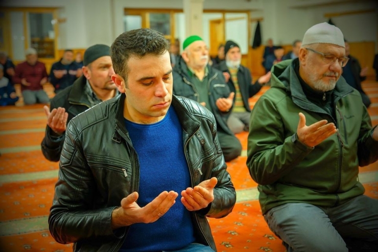 Bahar Kalkanı Harekâtı İçin Camilerde Fetih Suresi Okundu