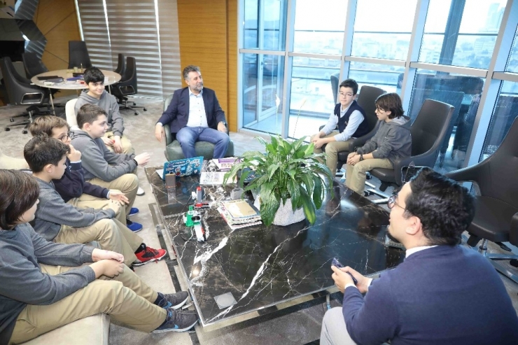 Genç Mucitlerden Yaya Geçidi Projesi