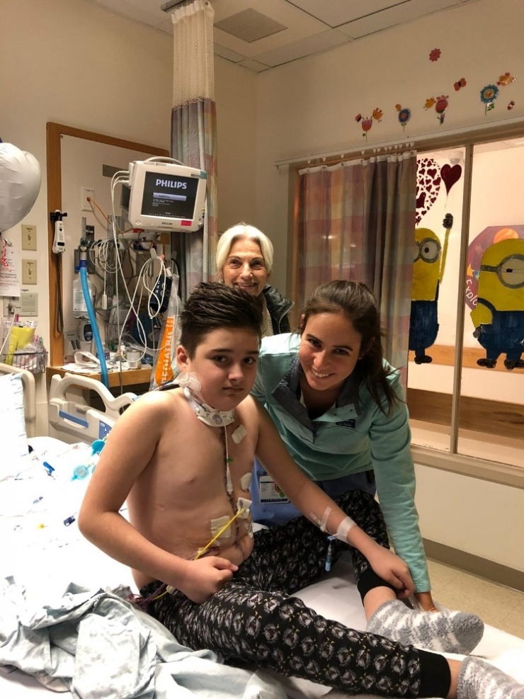 Kayra Yıllar Sonra Ağızdan Su İçti, Tükürüğünü Yuttu