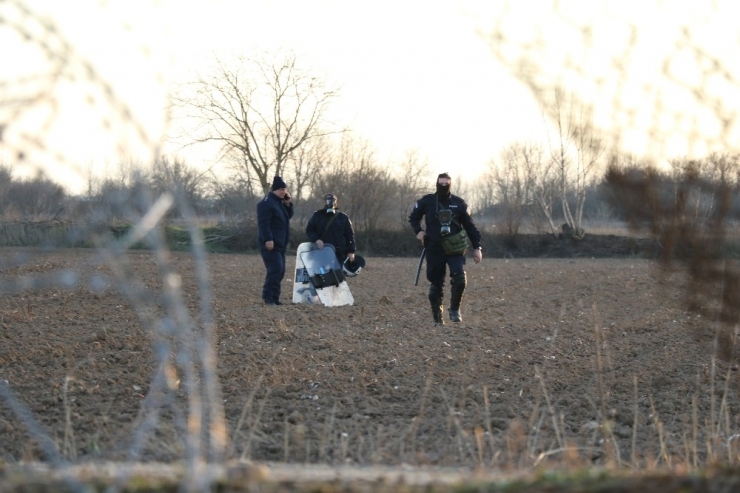 İpsala Sınır Kapısı’nda ’Yunan Askeri Mülteci Genci Vurdu’ İddiası