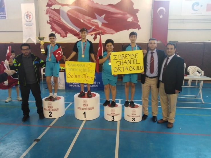 Şehitleri Bayrakla Andılar Mehmetçiği Selamladılar