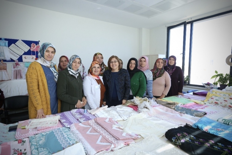 Başkan Şahin’den Beykent Gasmek Fatih Sultan Mehmet Eğitim Akademisi’ne Ziyaret