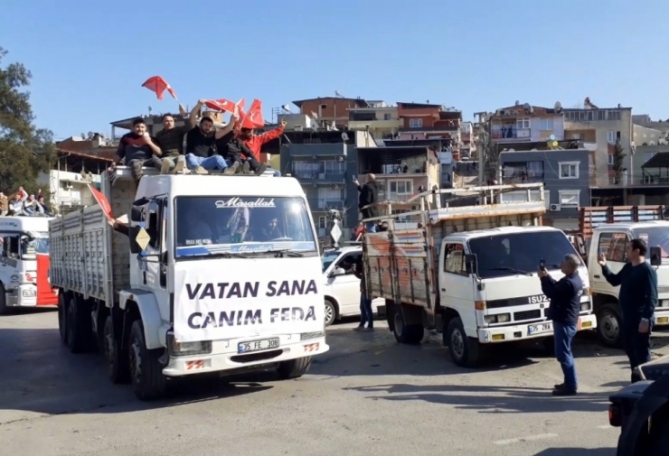 İzmir’de Şehitlere Saygı Konvoyu