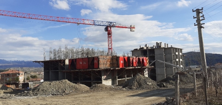 Osmancık’ta Şenyurt Toki Binalar Yükseliyor