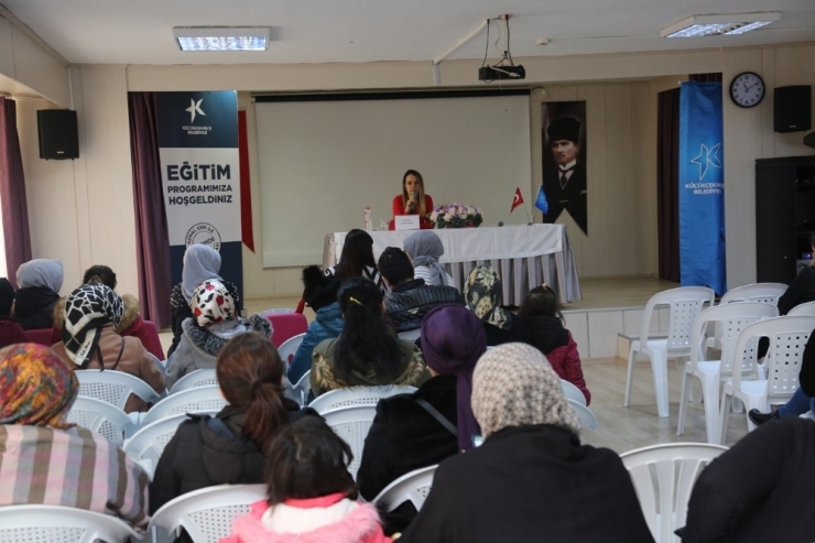 Küçükçekmece’de Mart Ayı Eğitim Seminerleri Başlıyor