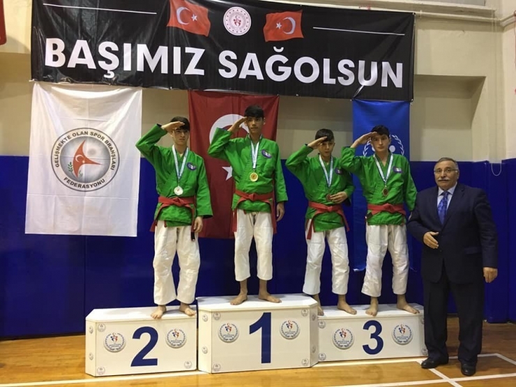 Gerze Hem Judo İlklere Doymuyor