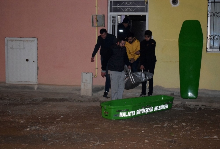 Eski Eşi Tarafından Evinde Ölü Bulundu