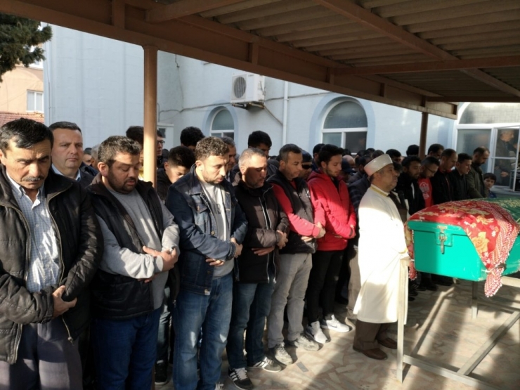 10 Yaşındaki Melisa Kalp Krizinden Hayatını Kaybetti