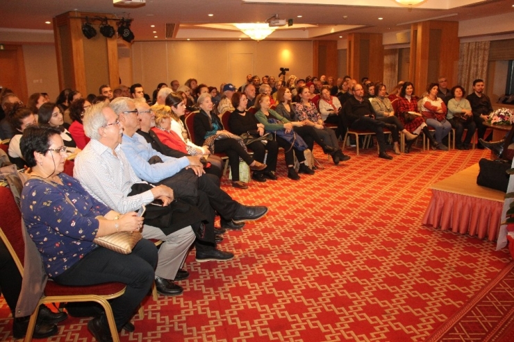 Kent Söyleşilerine Nedim Gürsel Ve Melihat Gülses Konuk Oldu