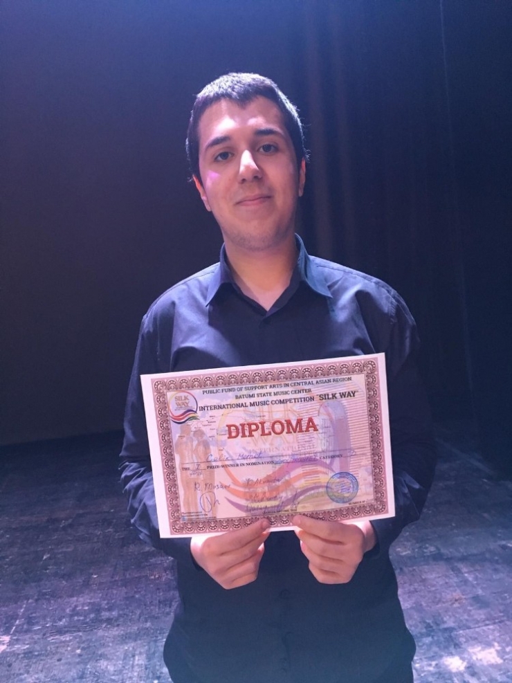 Genç Trompetçi Memet Çelik, Mersin’in Gururu Oldu